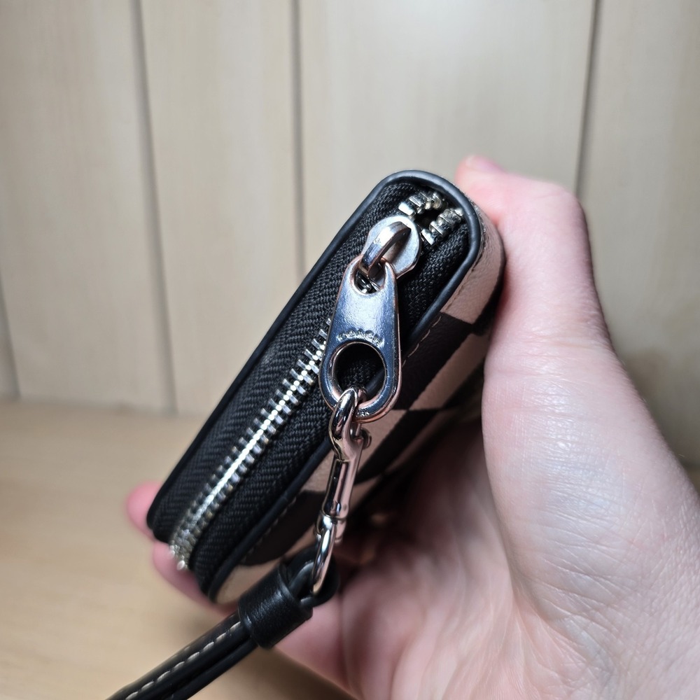 Coach Long Zip Around Wallet Black & White Checkerboard Print model CR622 Rare - Picture 5 of 16